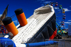 titanic3 1640035695 The Titanic 25' Dual Lane Slide